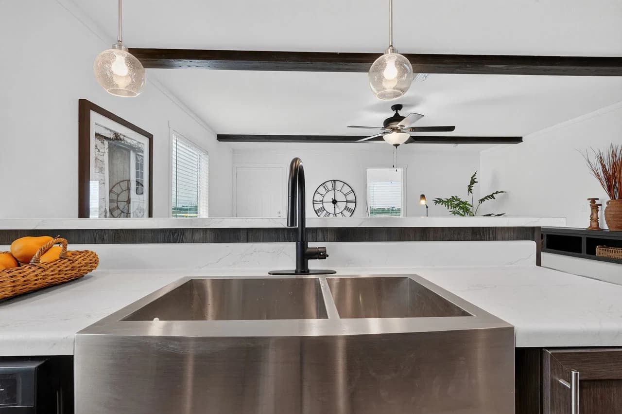 Nm2076a kitchen home features