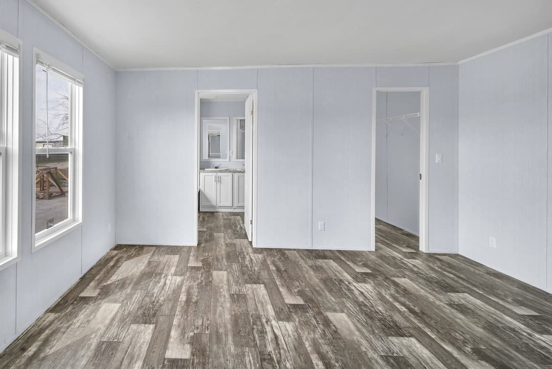 Alamo lite 16763r interior home features