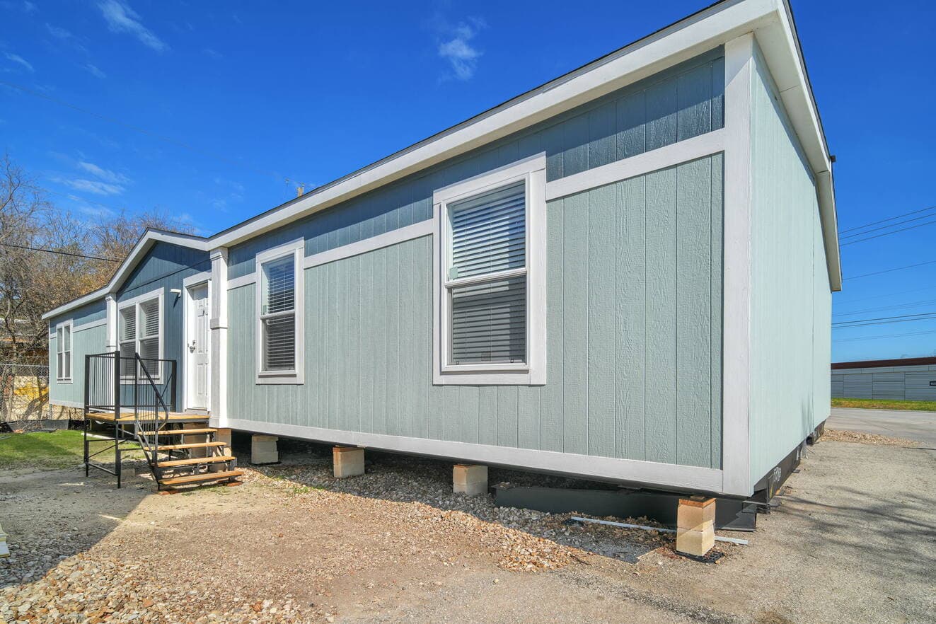 Valu premier 32643g exterior and elevation home features