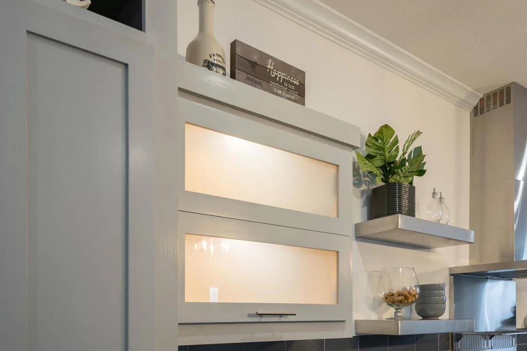 Innovation in3268h32052 kitchen home features