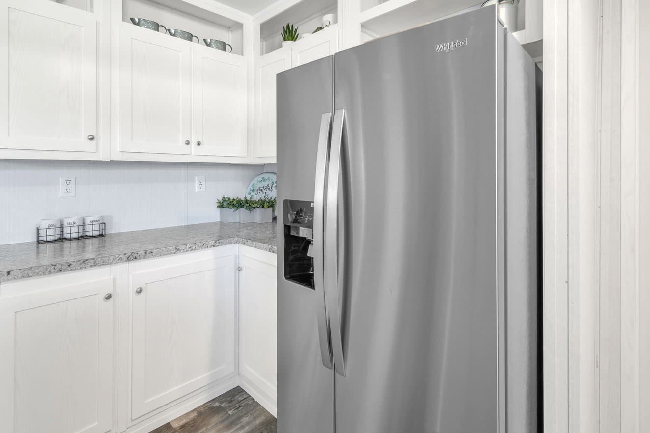 Valu 28563u interior and kitchen home features