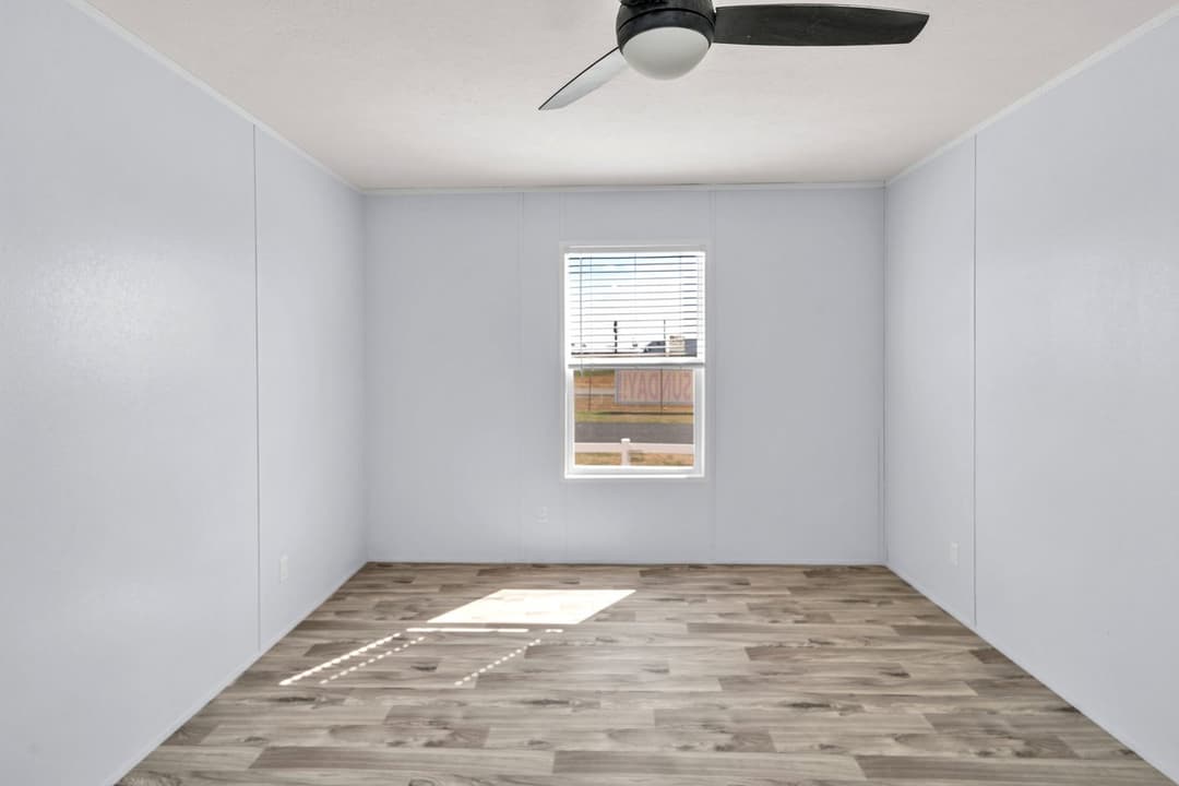 Valu maxx premier 32684f interior home features