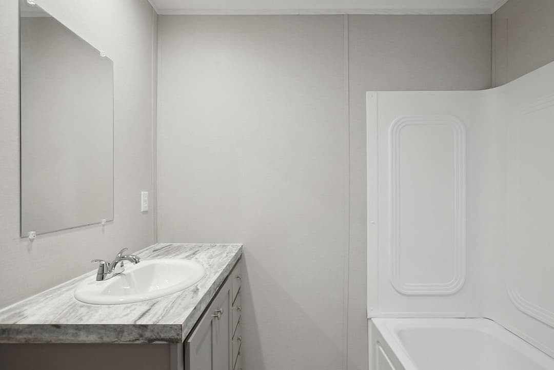 Nm1676b bathroom home features