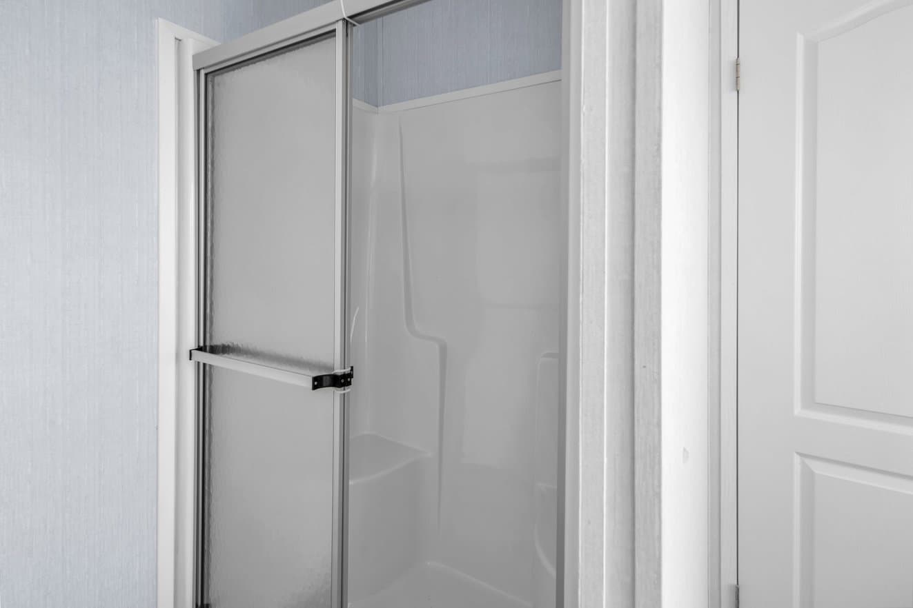 Alamo lite 16763r interior home features