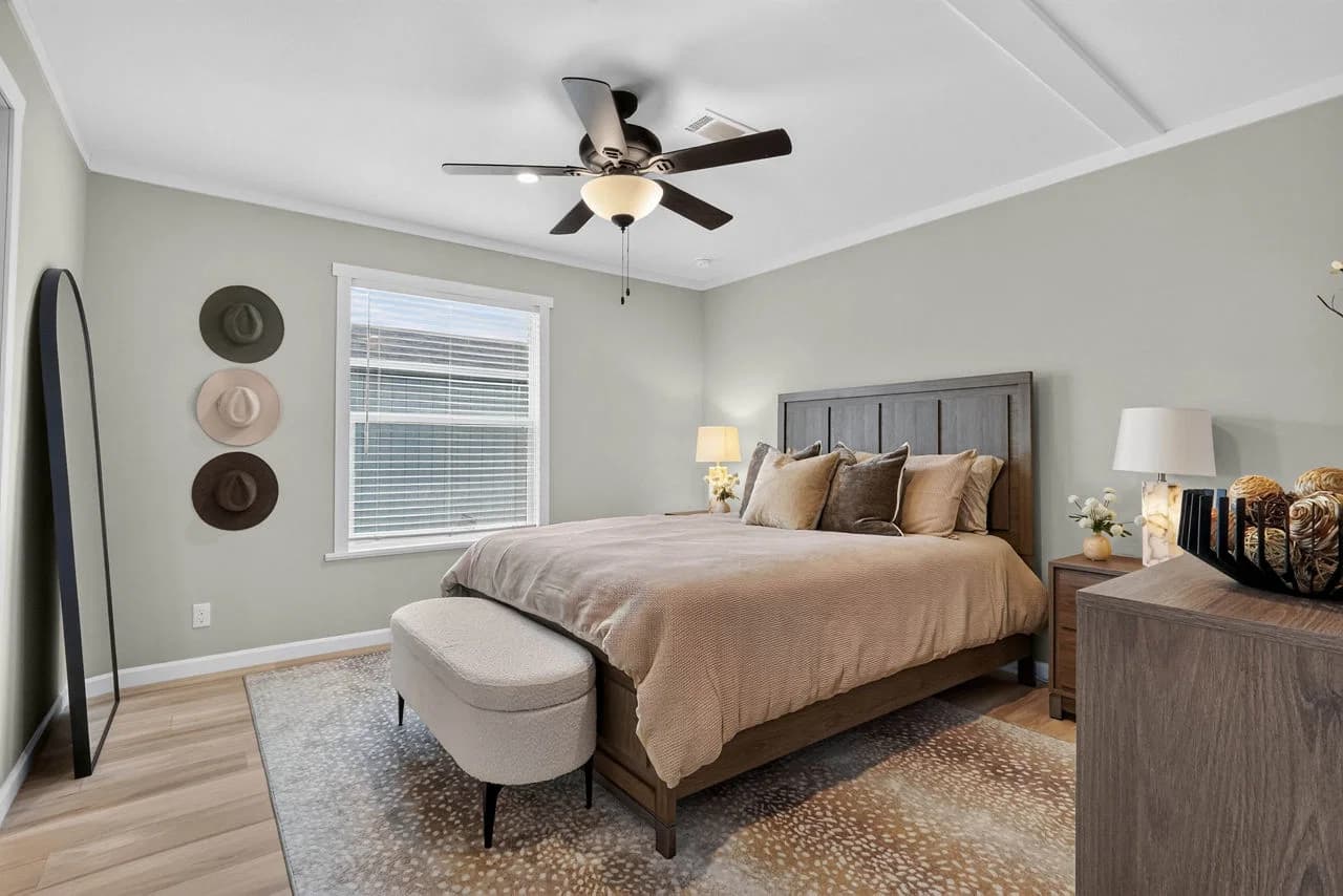 Nm1876a bedroom home features