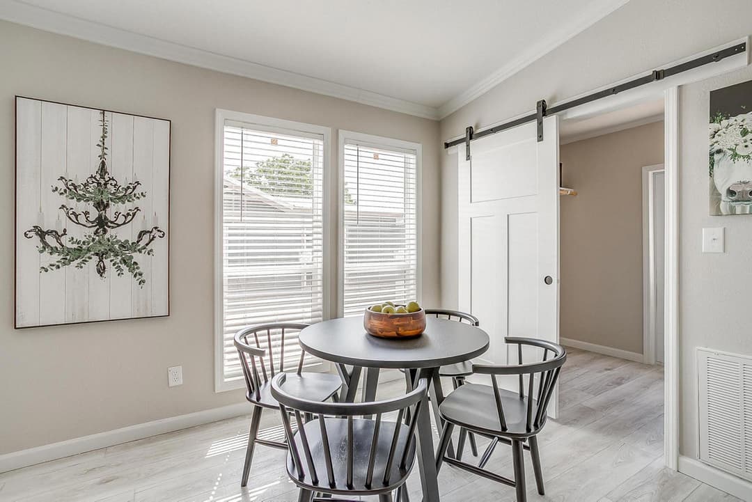 Innovation 2860h interior home features