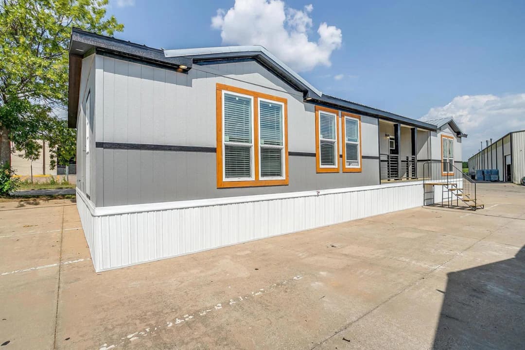 Innovation in2860h32079 exterior home features