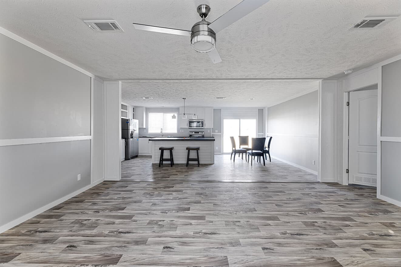 Valu maxx premier 32684e interior home features