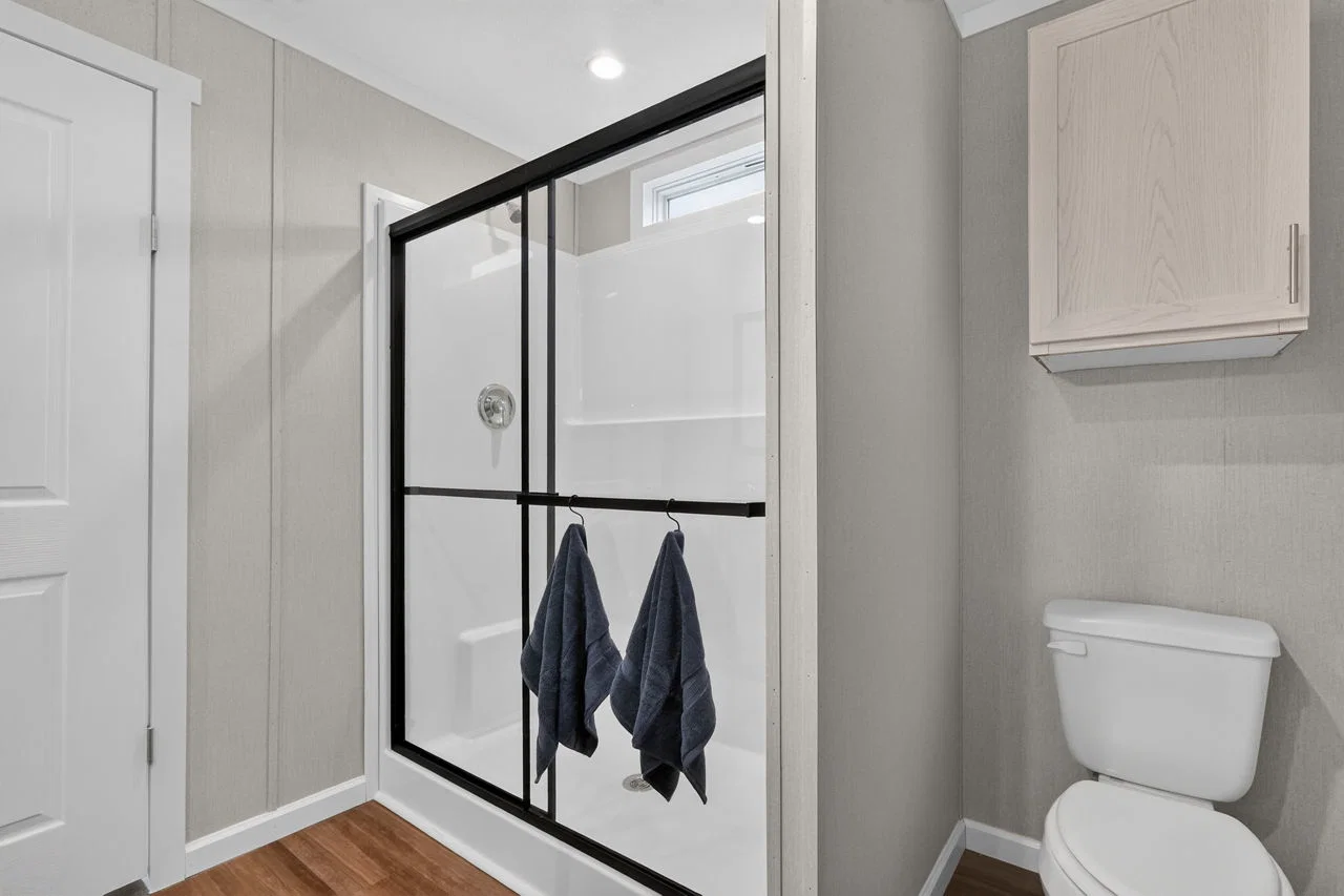 Nm1866a bathroom home features