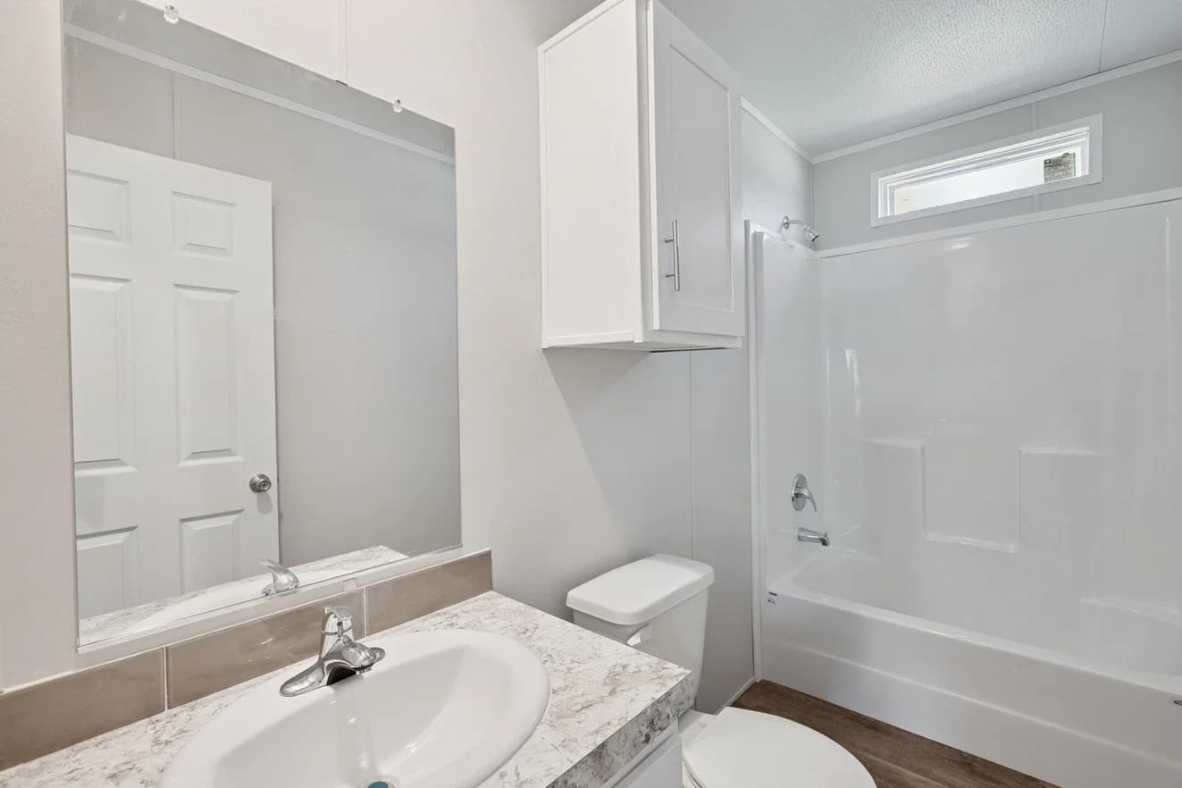 Valuhomes 28563p bathroom home features