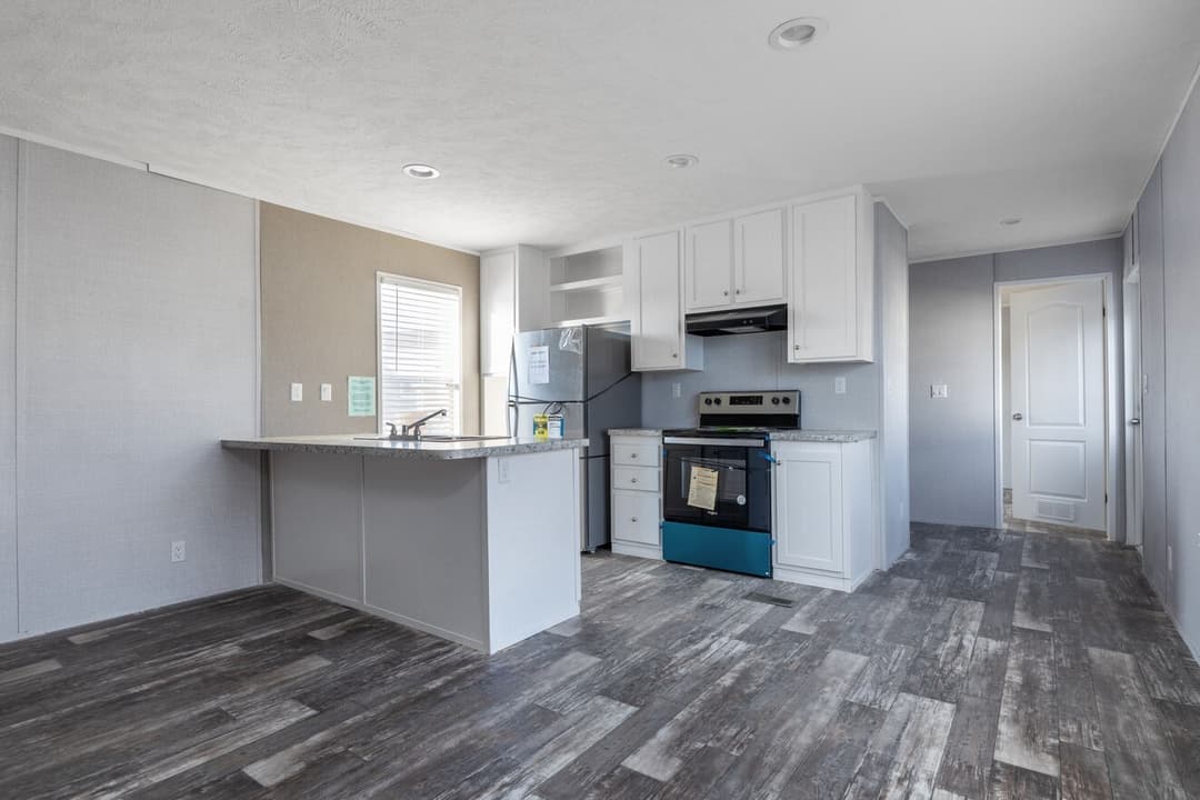 Valu premier 16683g interior and kitchen home features