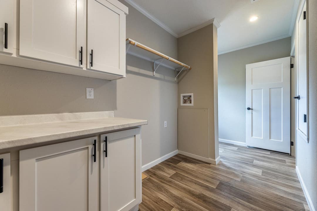 Innovation 3256h interior home features