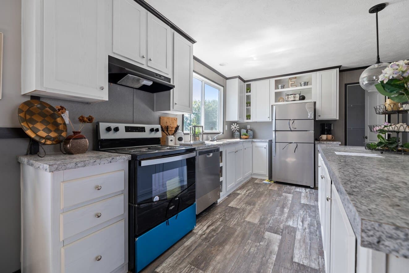 Valu premier 32563g interior and kitchen home features