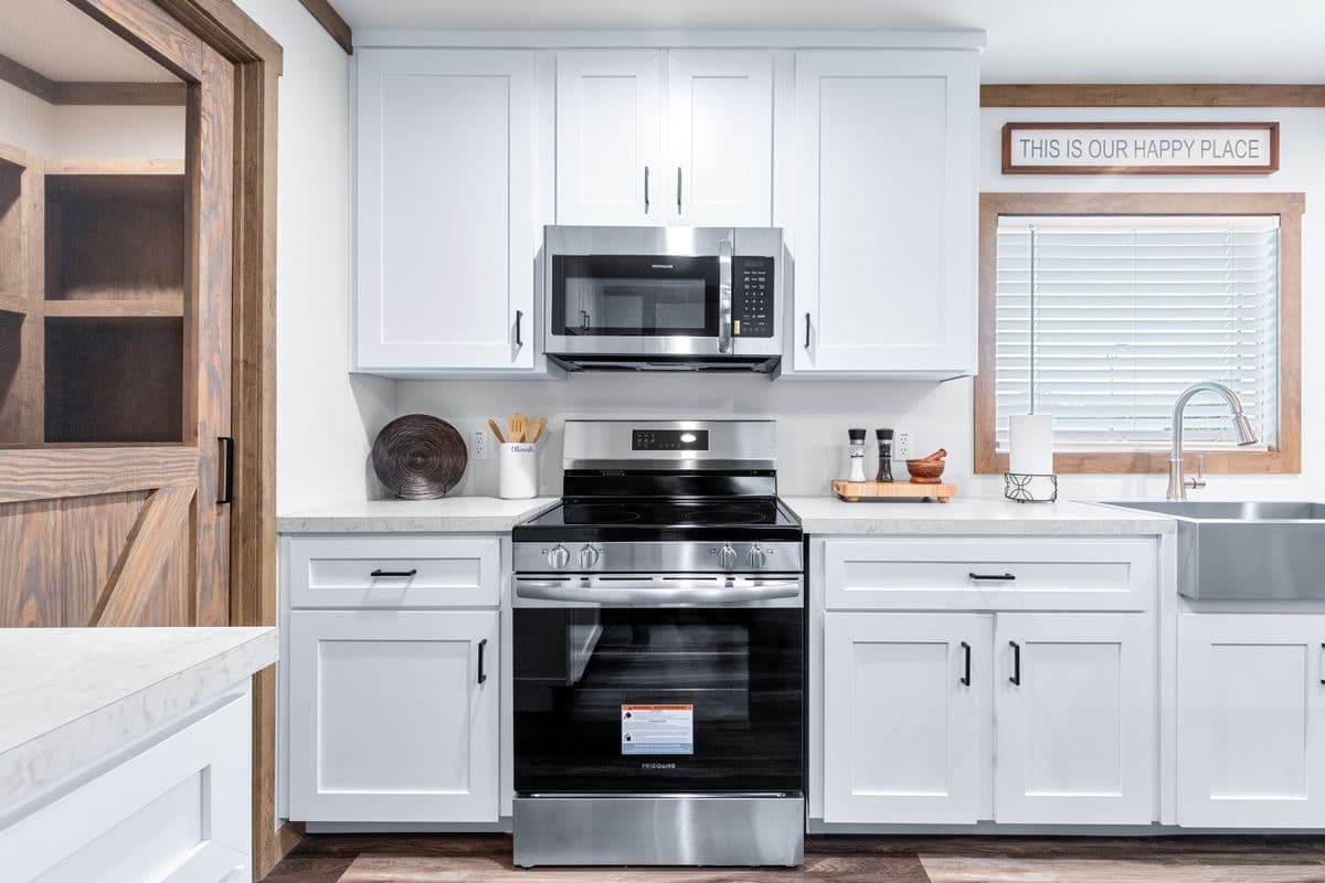 Farm 3 flex kitchen home features
