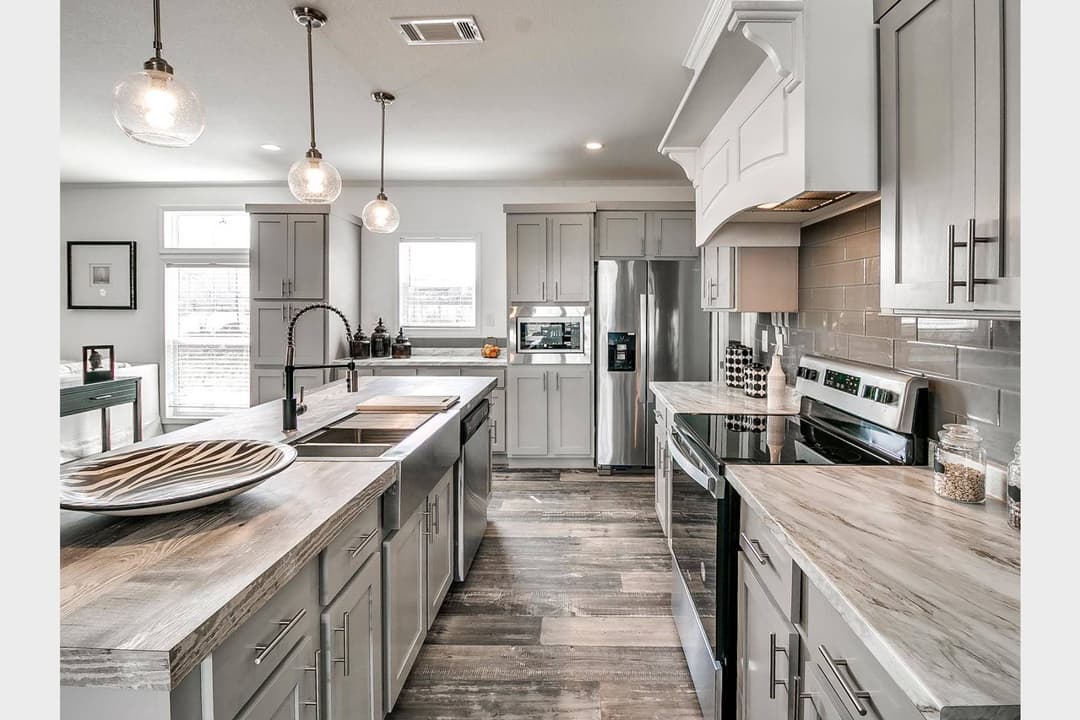 Titan extreme 3266a [the aspen] kitchen home features