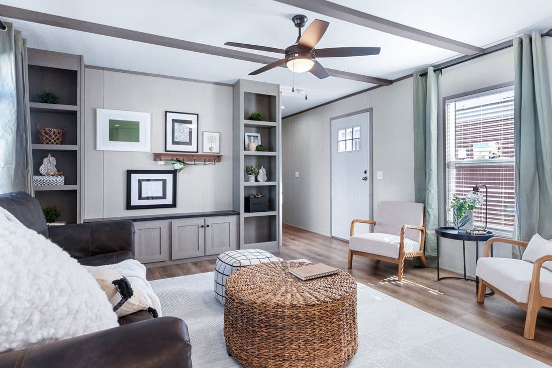 Anniversary 16763i interior home features