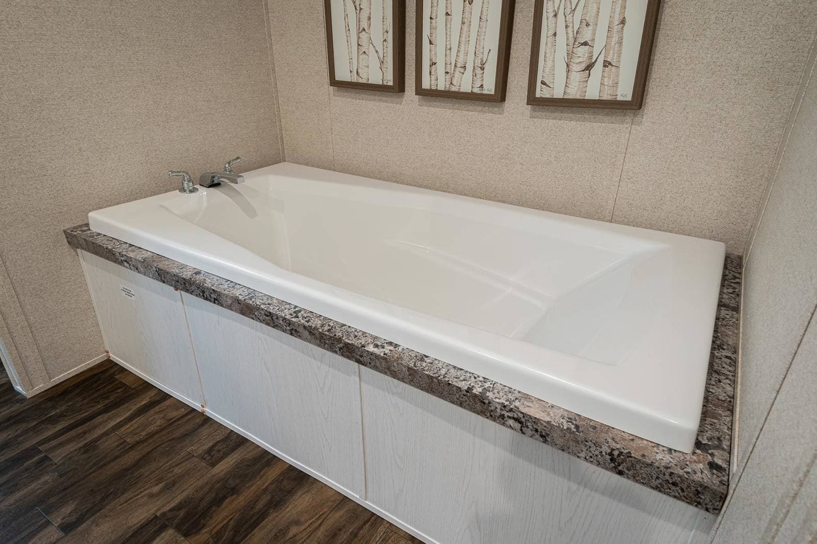 Nm3260f bathroom home features