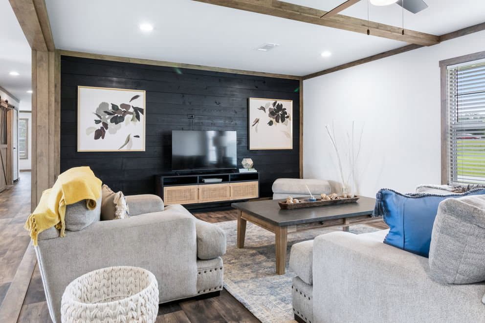 Farm 3 flex elite den interior home features