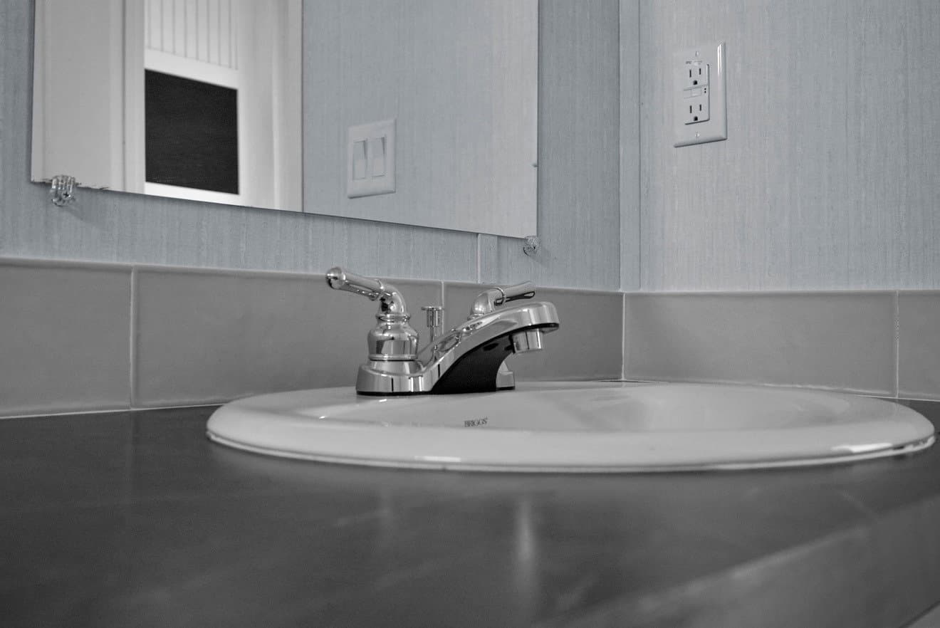 Valu maxx premier 32643e interior and bathroom home features