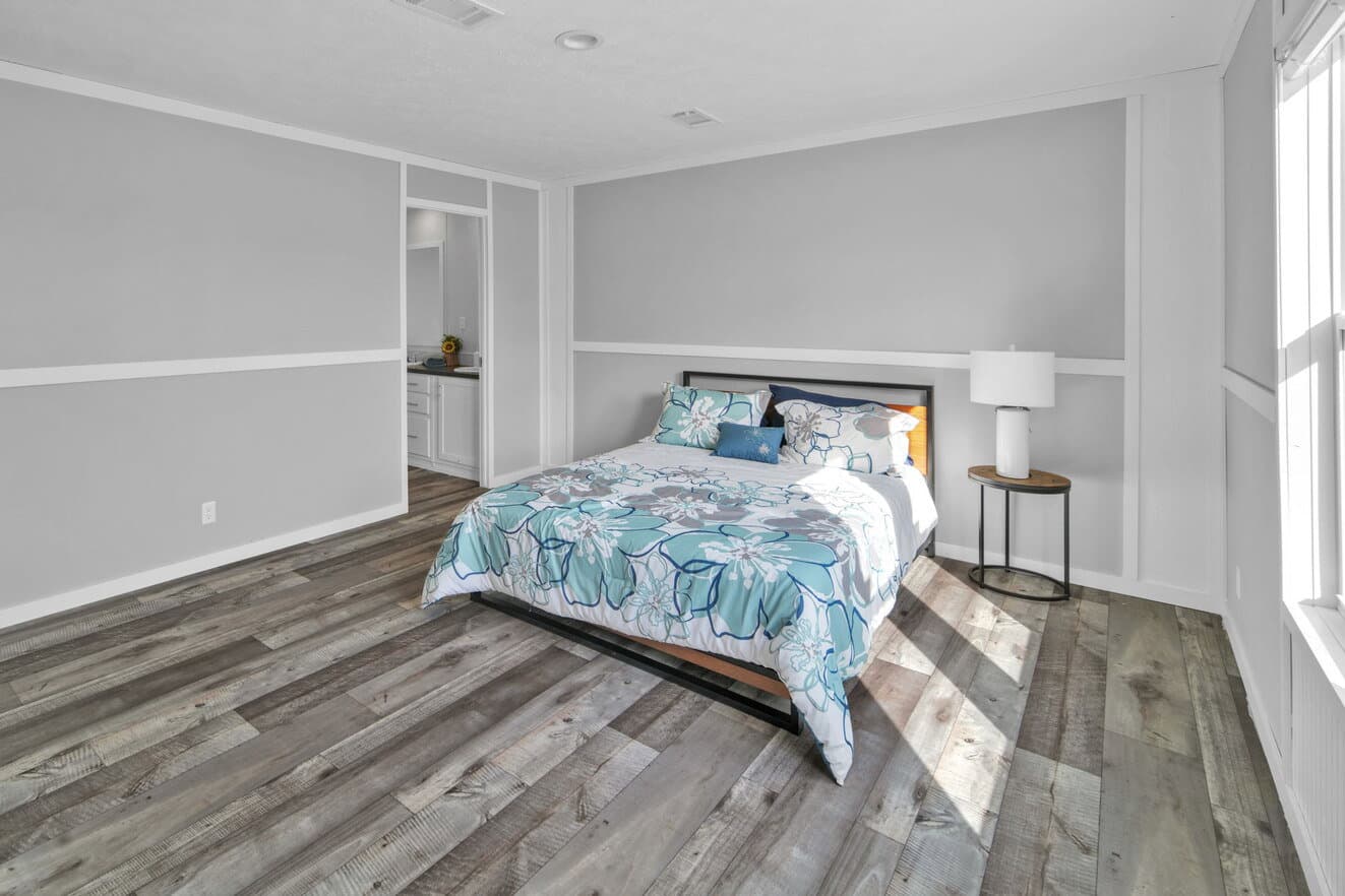 Alamo lite 28724t interior and bathroom home features
