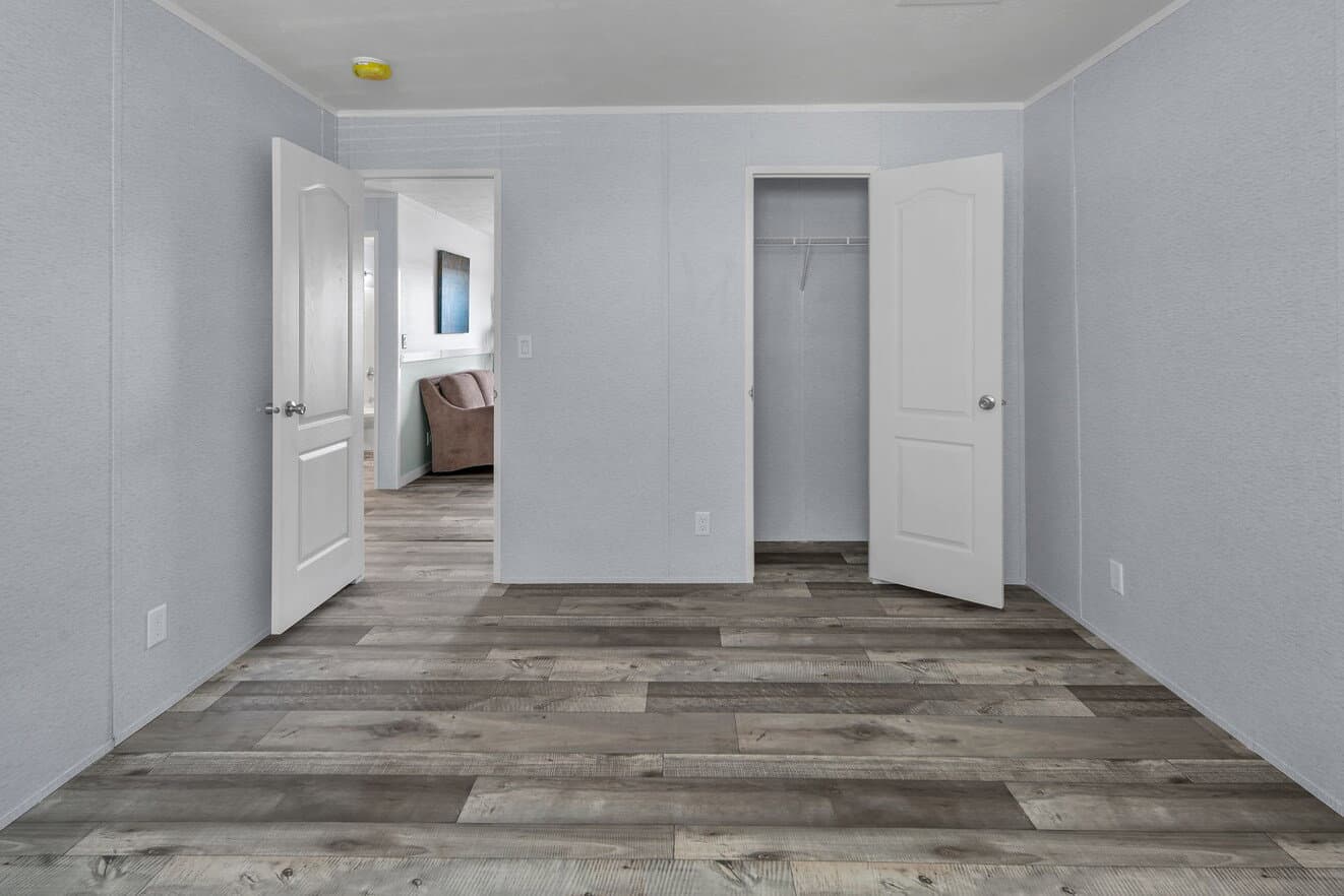 Valu premier 32643g interior home features