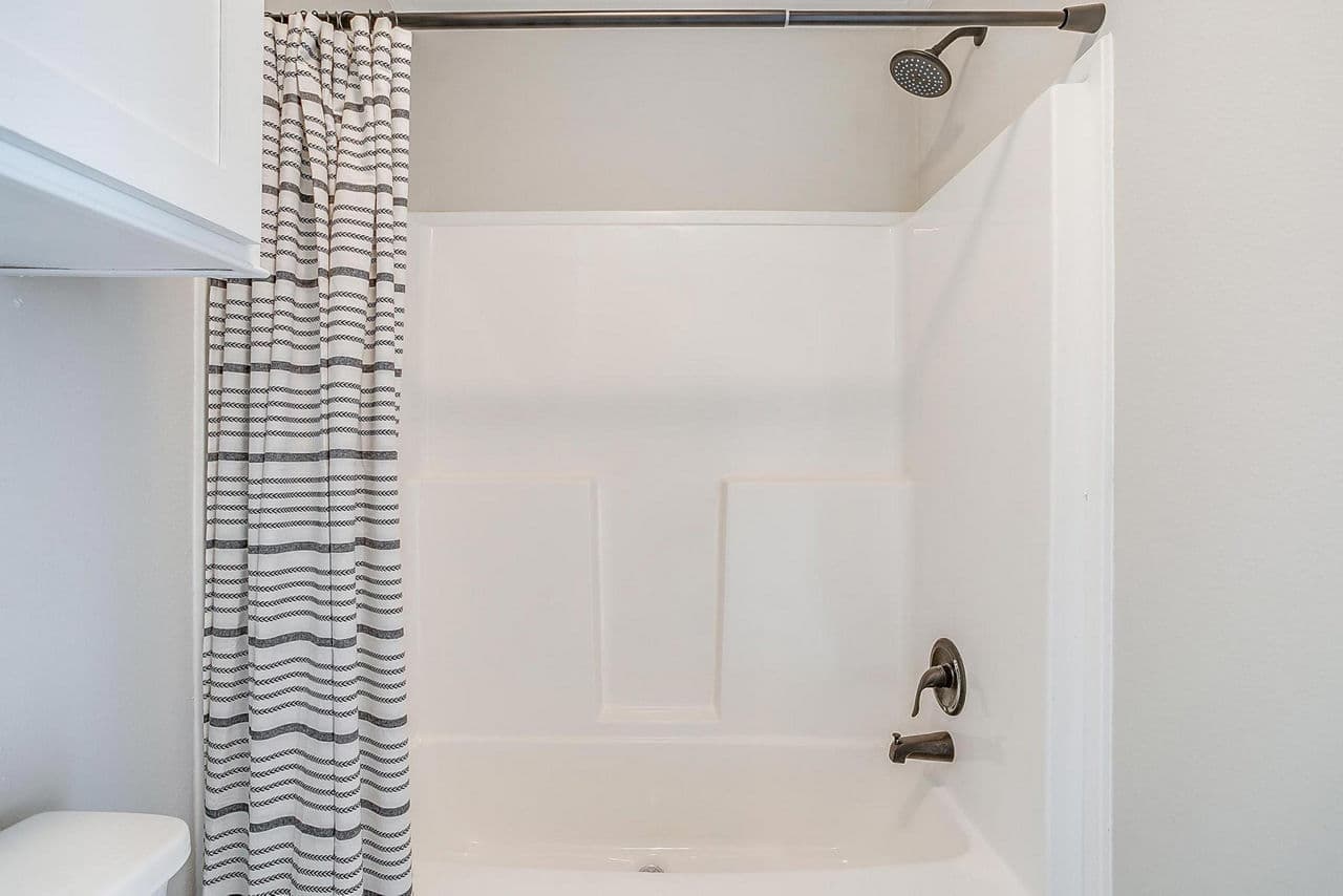 Innovation 2860h bathroom home features