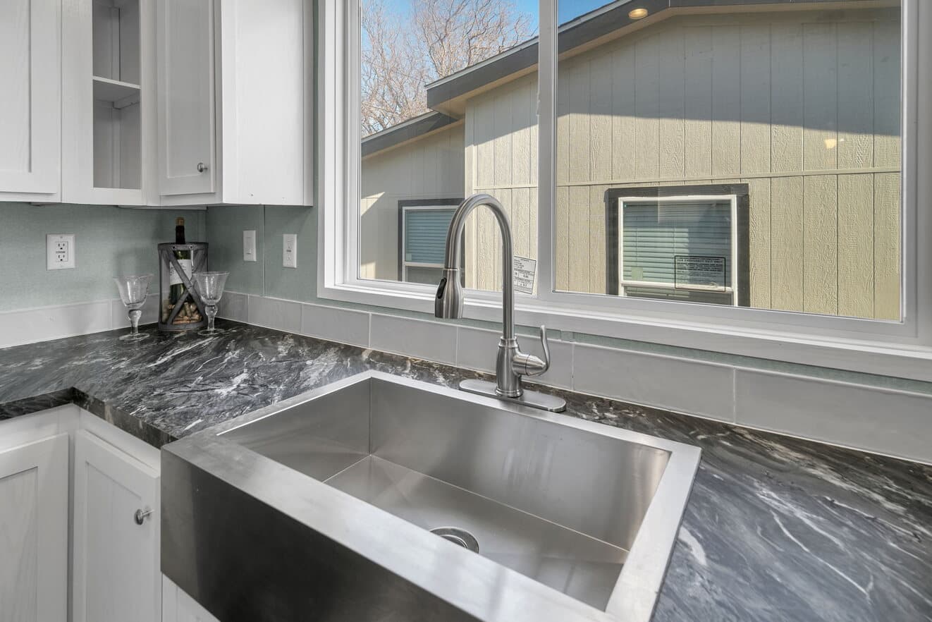 Valu premier 32643g interior home features