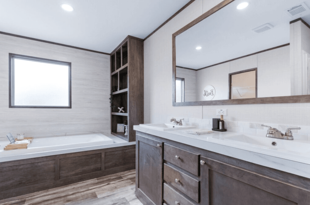 Palmer bathroom home features