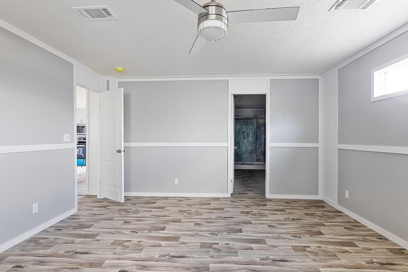 Valu maxx premier 32684e interior home features
