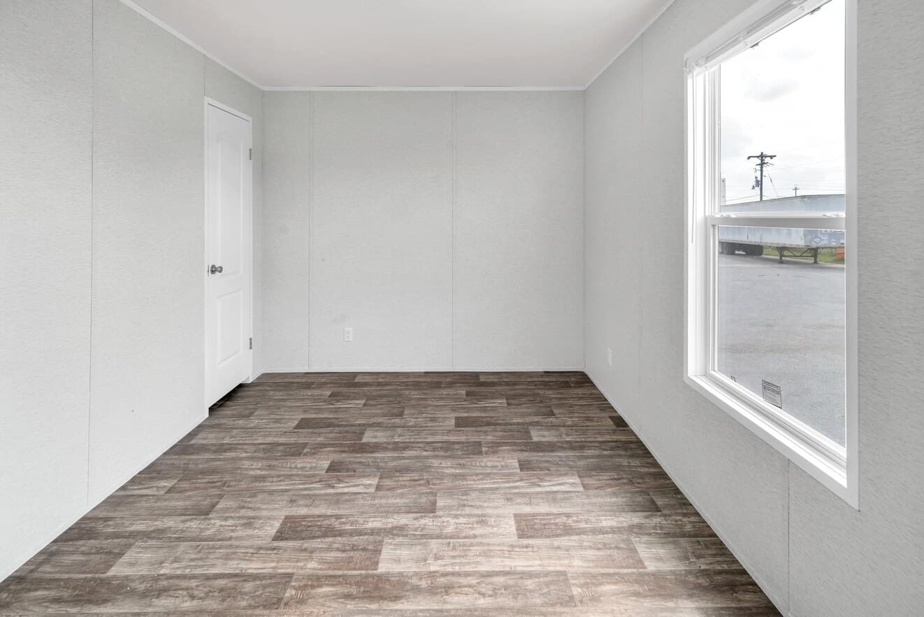 Valu maxx premier 16763a interior home features
